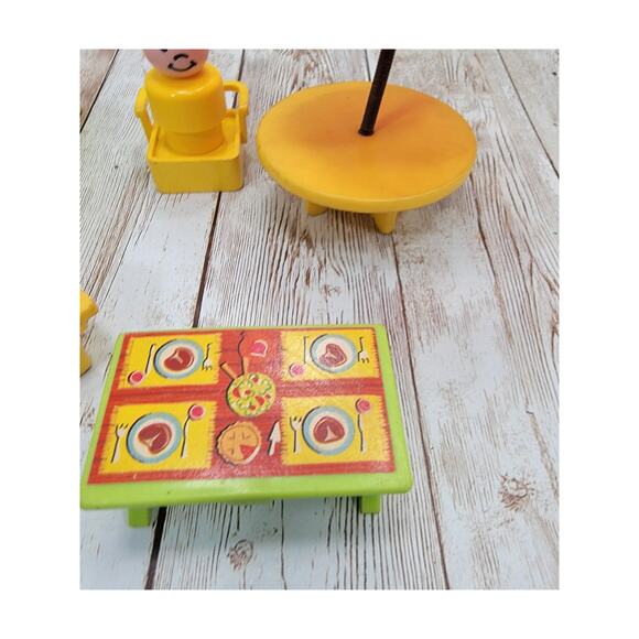Vintage Fisher Price Little People Picnic Table Chairs, Slide & 2 Little People - Picture 2 of 7